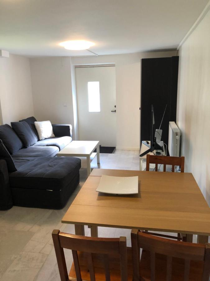 A Beautiful One Bedroom Apartment สต็อกโฮล์ม ภายนอก รูปภาพ
